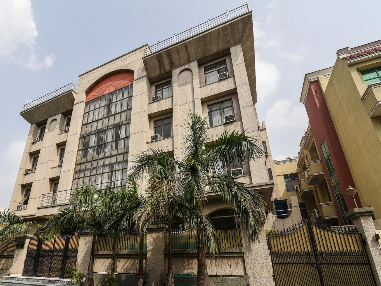 Capital O 16676 Near Noida City Center Dış mekan fotoğraf